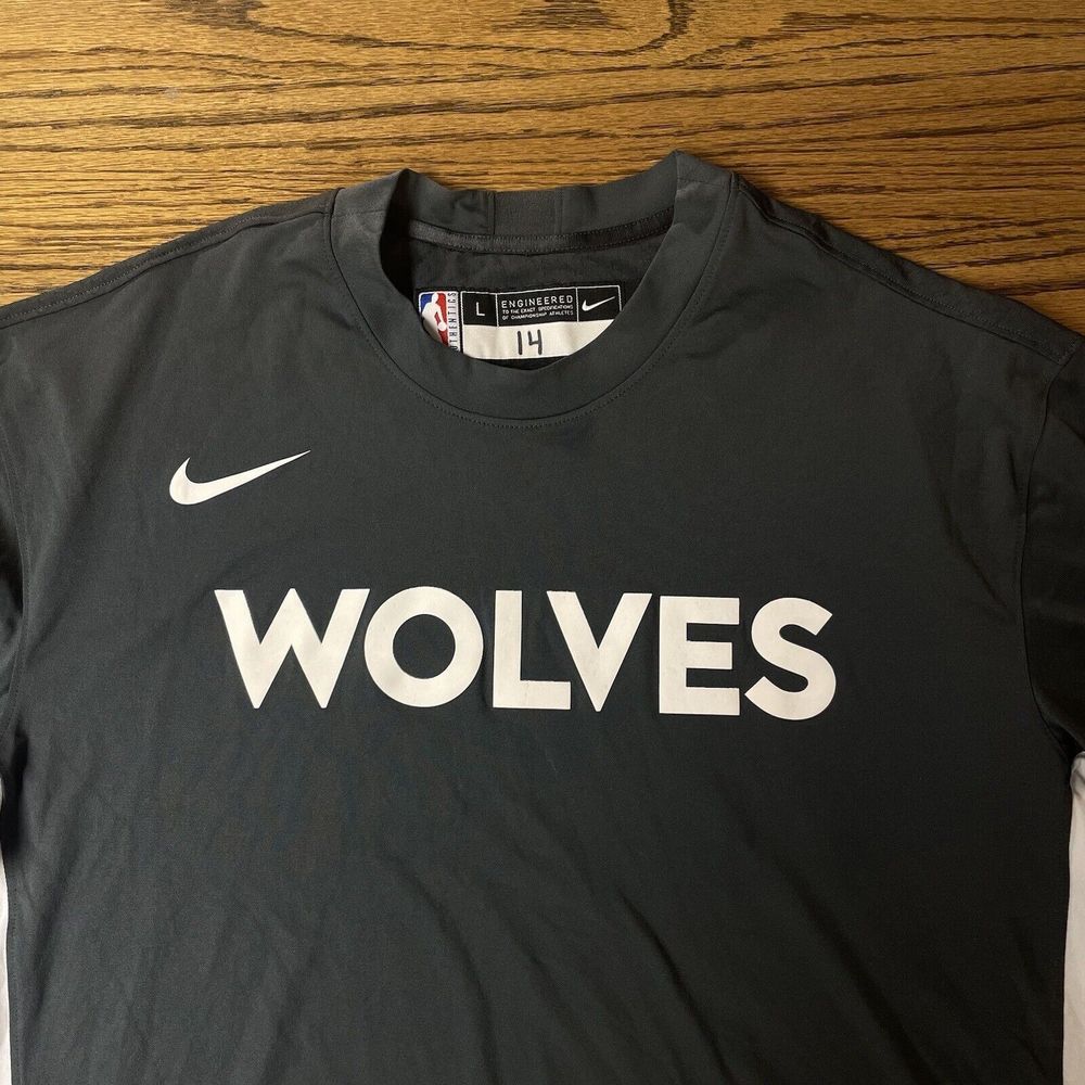 2017-18 Timberwolves Game Used Worn Warmup Shooting Shirt L NBA #14 - Picture 3 of 4